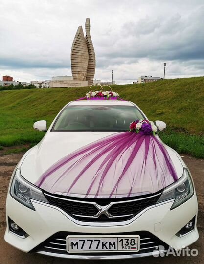 Прокат свадебных украшений