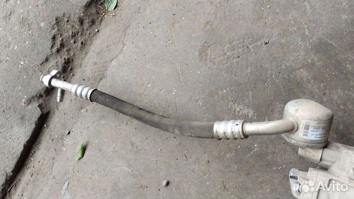 Трубка кондиционера Мерседес w204 c204 w212 E212