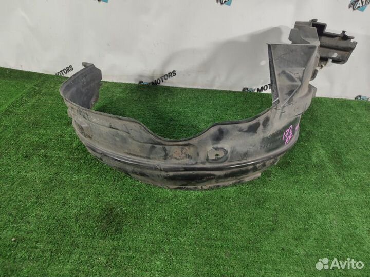 Подкрылок передний правый Suzuki Solio MA15S K12B