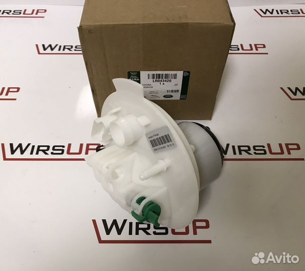 Фильтр топливный 4.2L / 5.0L land rover LR043420