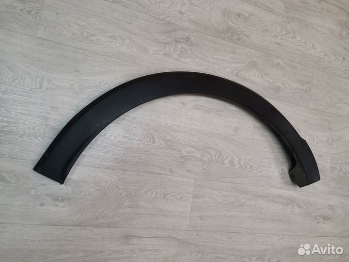 Renault Kaptur накладка крыла заднего правого