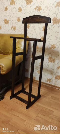 Вешалка для одежды напольная