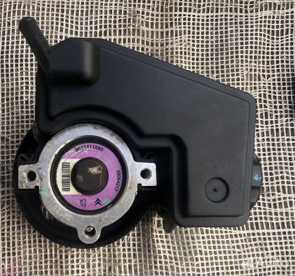 Пежо Ситроен 1,1 1,4 бензин насос гур