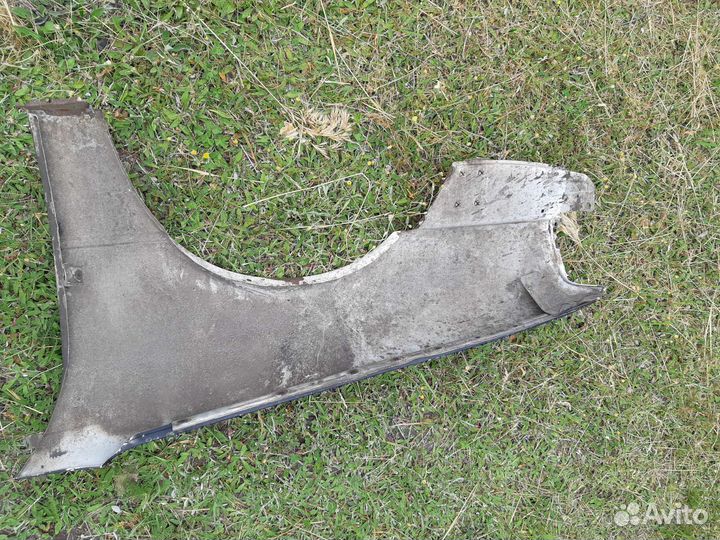 Крыло Audi 80 b3