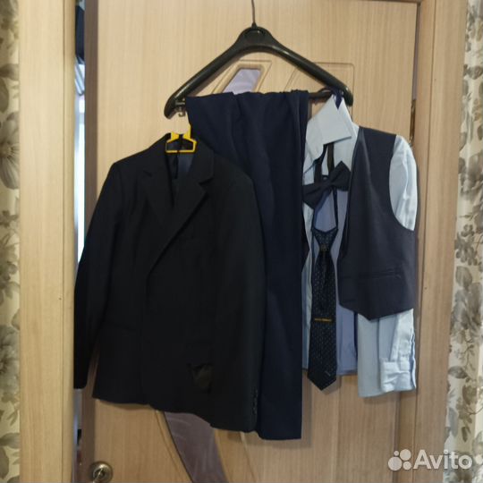 Школьная одежда на мальчика 128 р