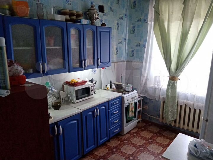 3-к. квартира, 81,1 м², 1/2 эт.