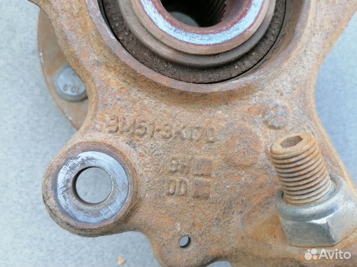 Кулак поворотный передний правый для Ford Focus II