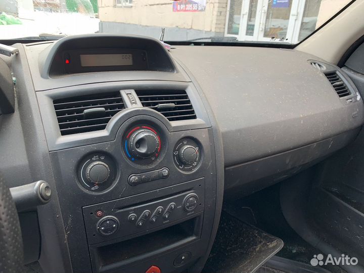 В разборе renault megane 2 1.6