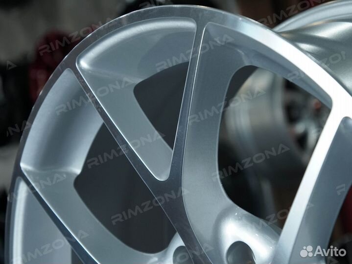 Литые диски HRE R17 для Mitsubishi. Рассрочка