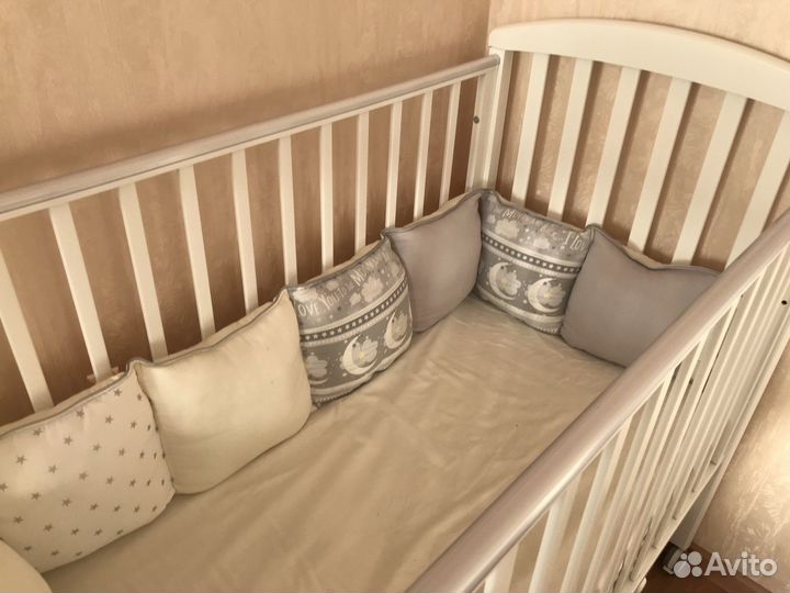 Кроватка детская Гандылян Дени ящик колесики