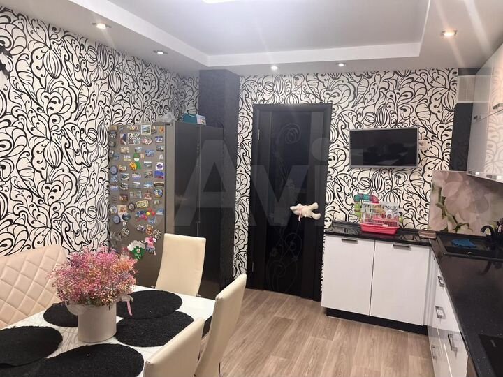 2-к. квартира, 65,2 м², 9/15 эт.