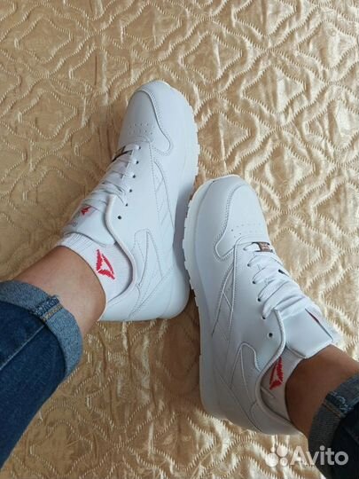 Кроссовки Reebok Classic женские