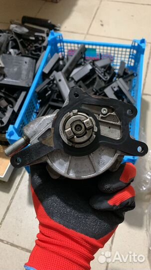 Насос вакуумный Mercedes W166 A6422300765