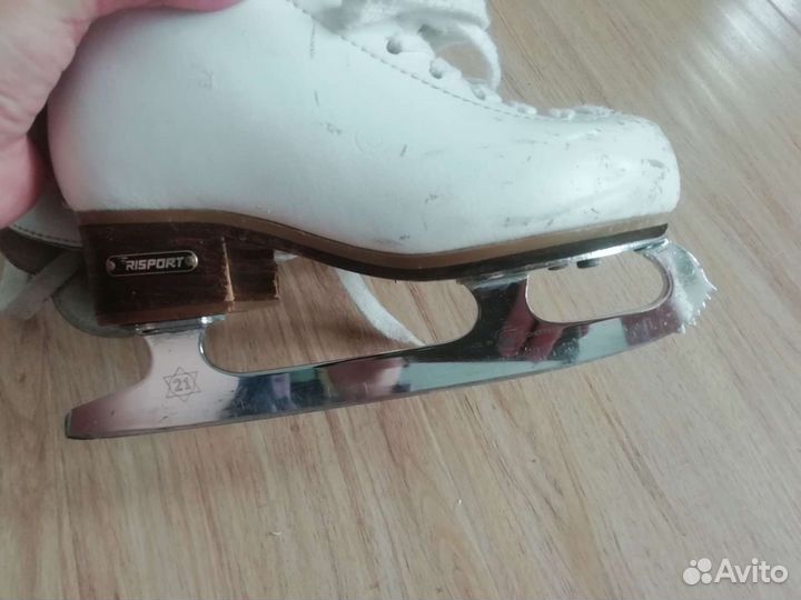 Коньки риспорт 205