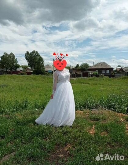 Свадебное платье