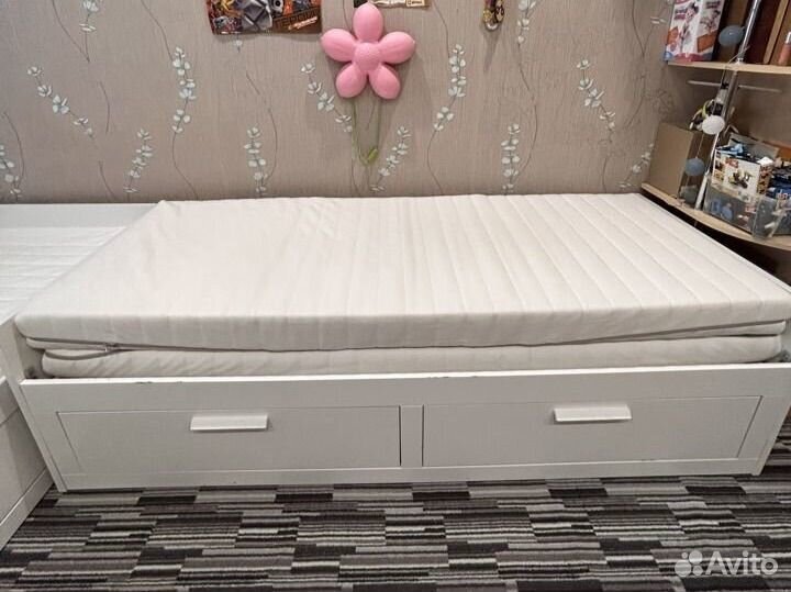 Кровать IKEA brimnes