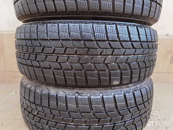 Goodyear Ice Navi 6 215/55 R17 99W