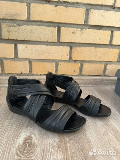 Сандалии женские ecco