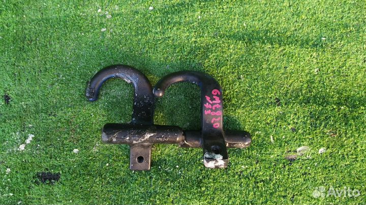 Крюк буксировочный Cadillac Escalade кроссовер MFI