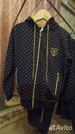 Одежда для девочки пакетом на 6-7 лет