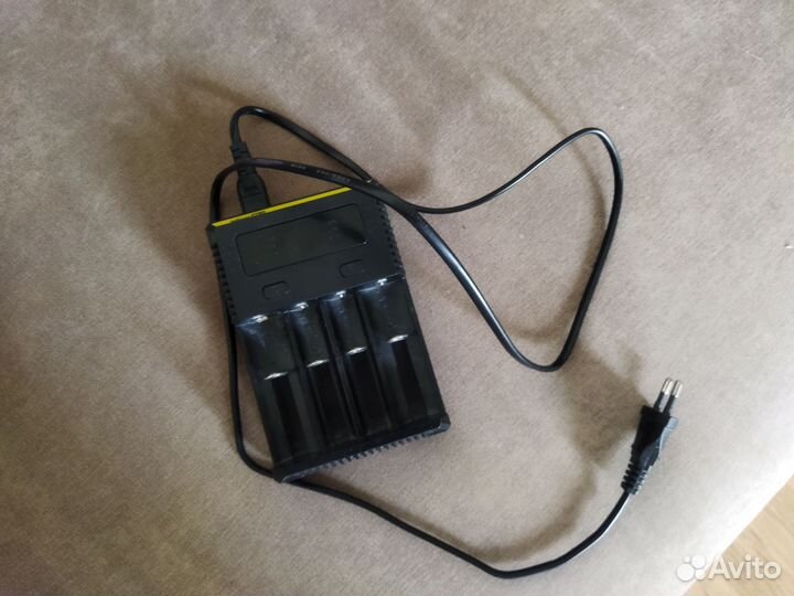 Зарядное устройство для аккумуляторов Nitecore