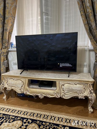 Подставка под телевизор