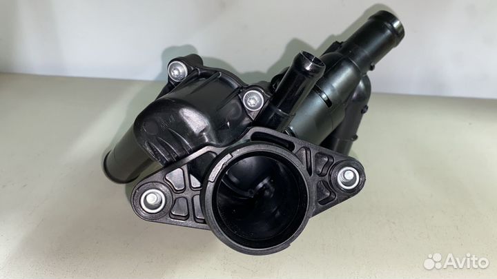 Термостат Nissan/Infiniti 21200HG00F оригинал