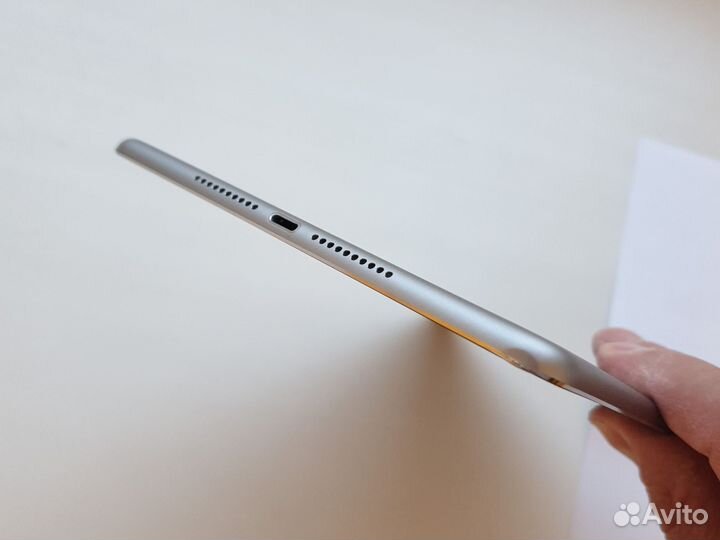 iPad mini 4 128gb cellular