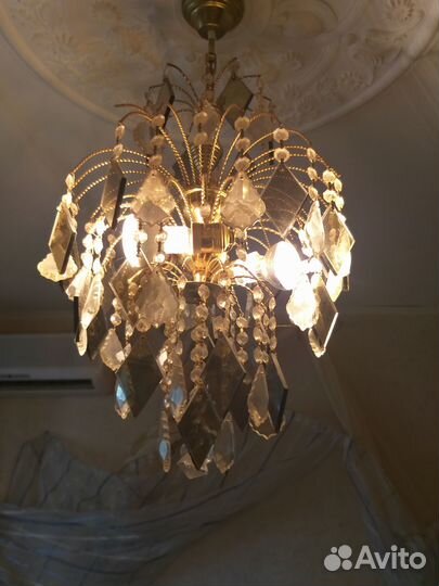 Люстра красивая, в спальню, 3 рожка