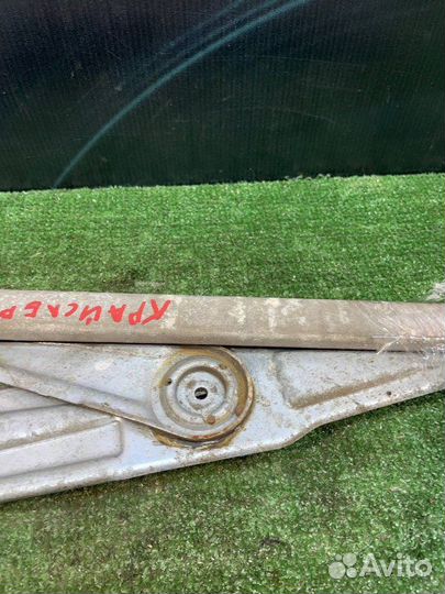 Электростеклоподъемник передний правый Chrysler