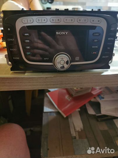Авто магнитола sony