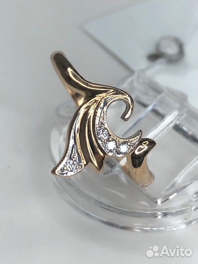 Кольцо с бриллиантами золото 585/19,0р/2,19 гр