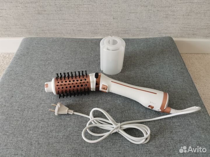 Фен щетка Rowenta с вращающейся щеткой