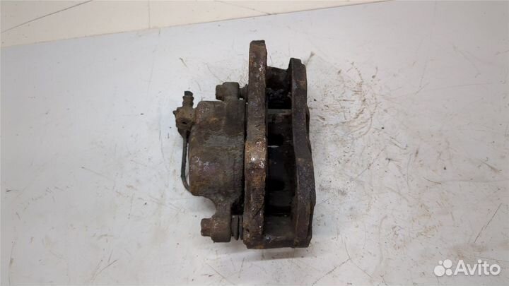 Суппорт Mitsubishi Montero Sport / Pajero Sport, 2