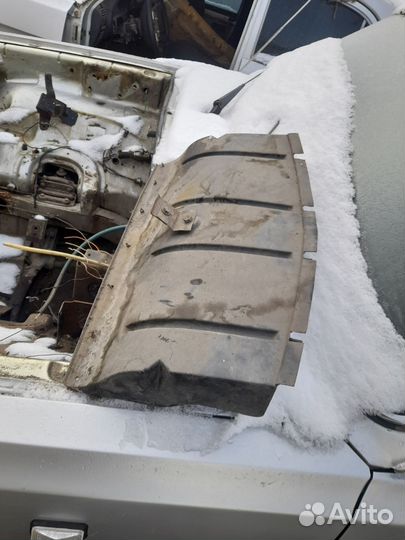 Нижний щиток радиатора волга 31105