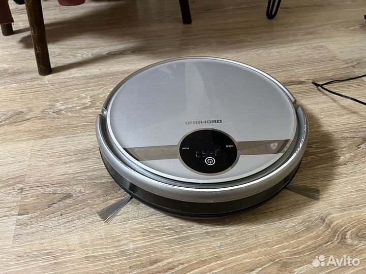 Робот пылесос redmond rv-r500