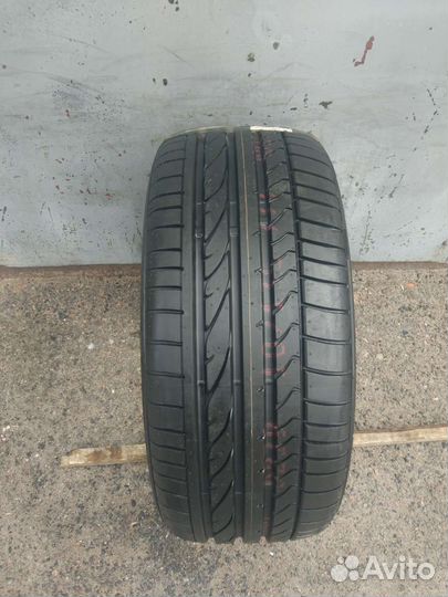 Bridgestone Potenza RE050A 245/45 R17