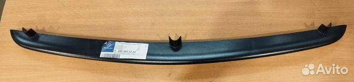 Решетка в бампер центр mercedes w220 2208850723