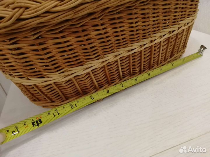 Корзина плетеная с крышкой