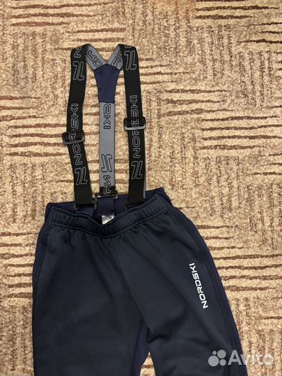 Костюм разминочный женский