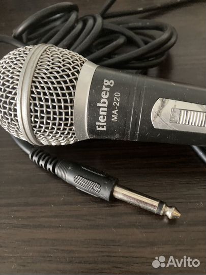 Микрофон для караоке проводной