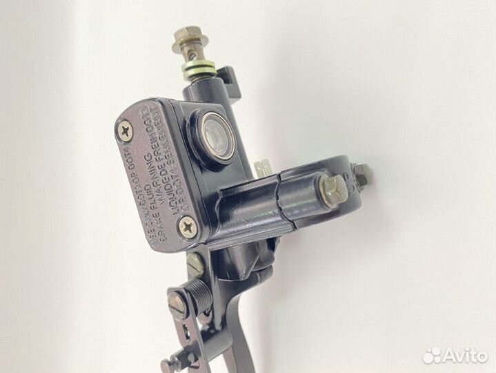 Рычаг тормоза атв левая с гидравликой и фиксатором