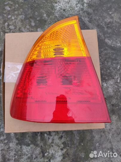 BMW 3 E46 Touring Задний левый фонарь