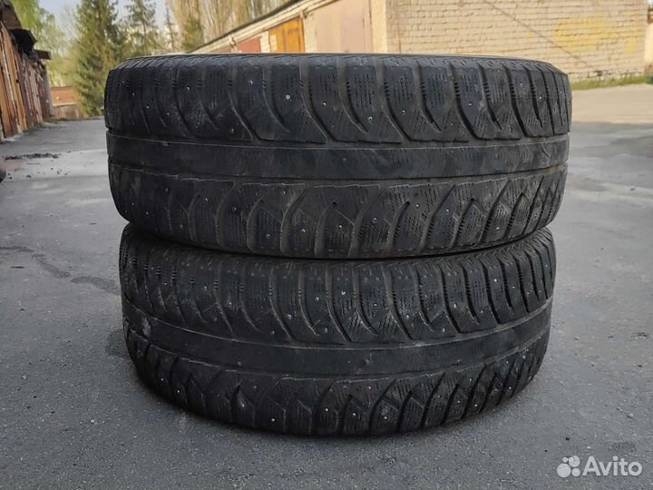 Bridgestone Ice Cruiser 7000 265/65 R17 116T