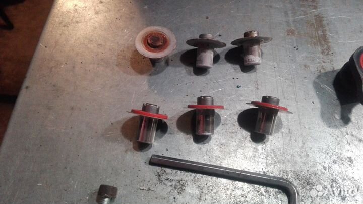 Клапана ресивера пневмоподвески 48930-60020