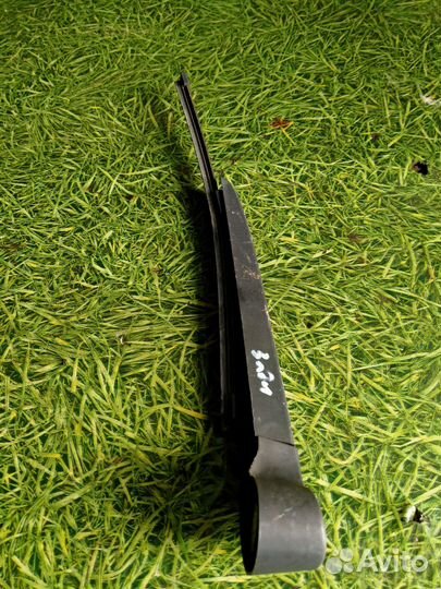 Поводок стеклоочистителя задний Zotye T600 2017г