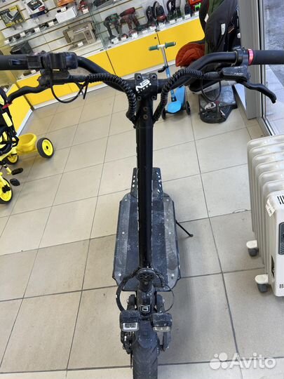 Электросамокат Dualtron Thunder (с1)