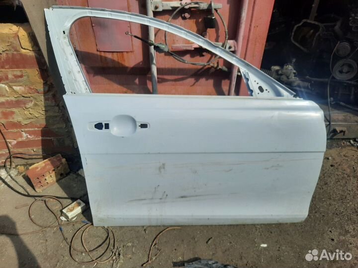 Дверь передняя правая Jaguar XE 2014 - 2019