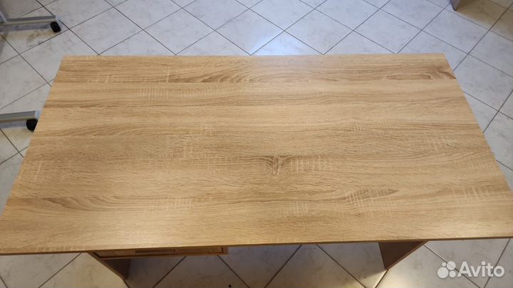 Стол письменный Лион