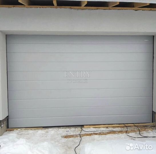 Ворота гаражные секционные